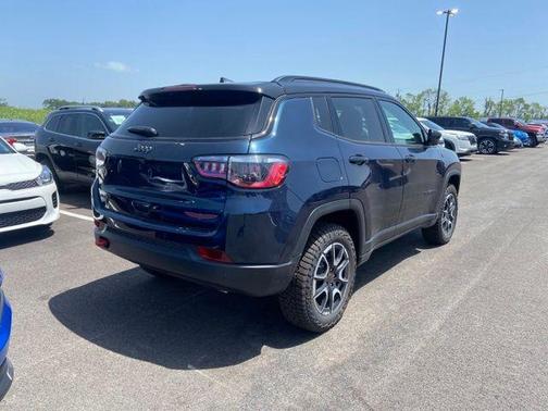 Fathom Blue Pearlcoat 2026 Jeep Compass Trailhawk