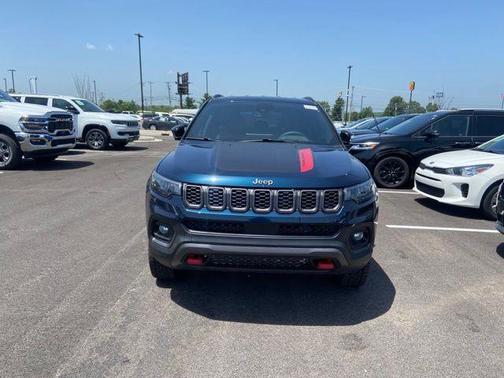 Fathom Blue Pearlcoat 2026 Jeep Compass Trailhawk