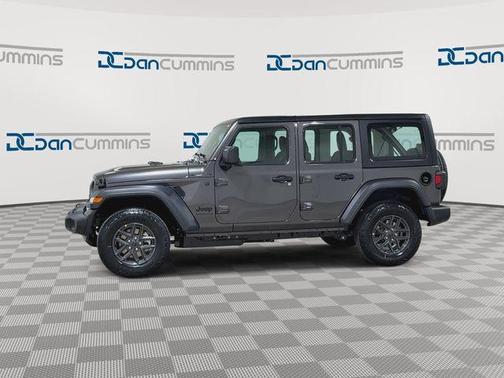 Granite Crystal Clearcoat Metallic 2026 Jeep Wrangler Sport