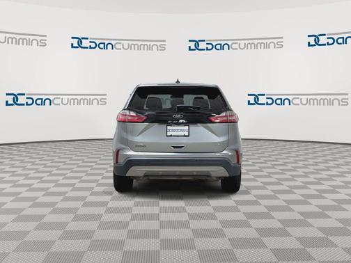 Silver 2023 Ford Edge SEL