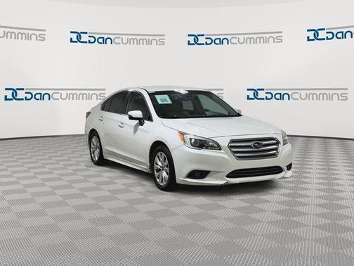 Crystal White Pearl 2015 Subaru Legacy 2.5i Premium