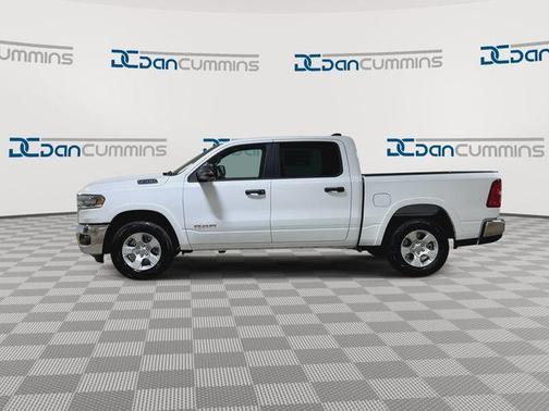 Bright White Clearcoat 2026 RAM 1500 Big Horn/Lone Star