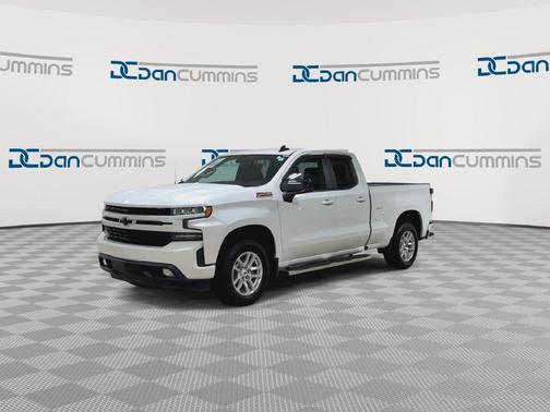 Iridescent Pearl Tricoat 2020 Chevrolet Silverado 1500 RST