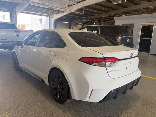 White 2024 Toyota Corolla SE