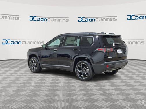Diamond Black 2026 Jeep Cherokee Overland