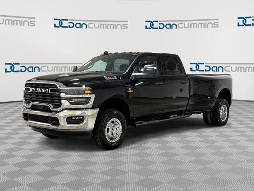 Diamond Black 2026 RAM 3500 Tradesman