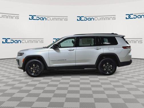 Silver Zynith 2026 Jeep Grand Cherokee L Laredo
