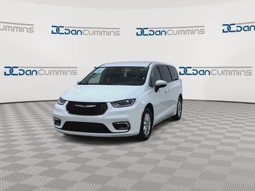 Bright White Clearcoat 2023 Chrysler Pacifica Touring-L