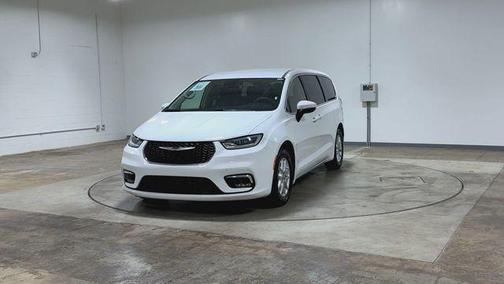 Bright White Clearcoat 2023 Chrysler Pacifica Touring-L