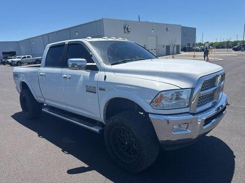 Bright White Clearcoat 2017 RAM 2500 Laramie