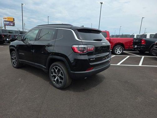 Diamond Black 2026 Jeep Compass Limited