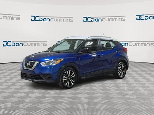 Deep Blue Pearl / Fresh Powder 2020 Nissan Kicks SV