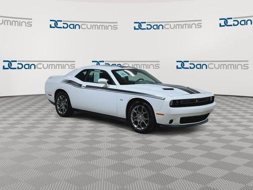 White Knuckle Clearcoat 2017 Dodge Challenger GT