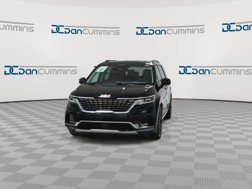 Aurora Black 2022 Kia Carnival SX