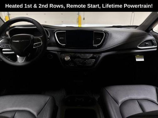 Diamond Black 2026 Chrysler Pacifica Select