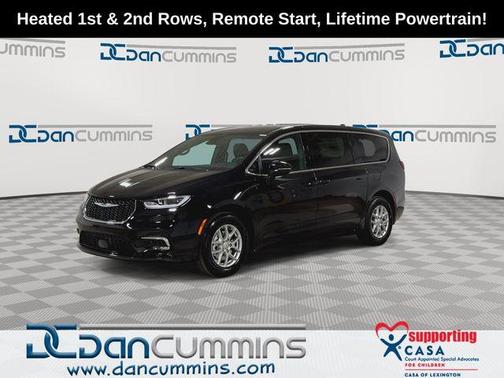 Diamond Black 2026 Chrysler Pacifica Select