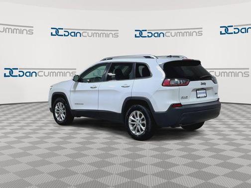 Bright White Clearcoat 2019 Jeep Cherokee Latitude