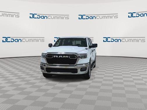 Bright White Clearcoat 2026 RAM 1500 Big Horn/Lone Star