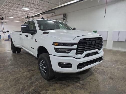 Bright White Clearcoat 2026 RAM 3500 Big Horn