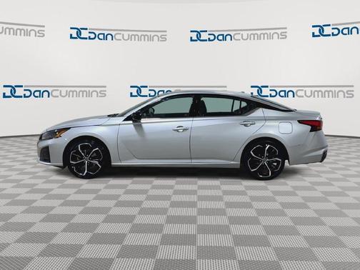 Brilliant Silver Metallic 2024 Nissan Altima 2.5 SR