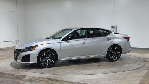 Brilliant Silver Metallic 2024 Nissan Altima 2.5 SR