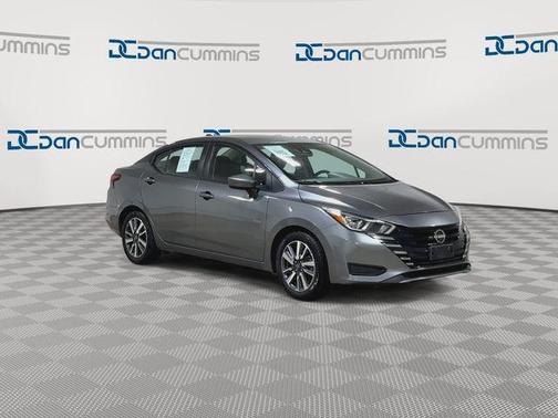 Gun Metallic 2023 Nissan Versa 1.6 SV