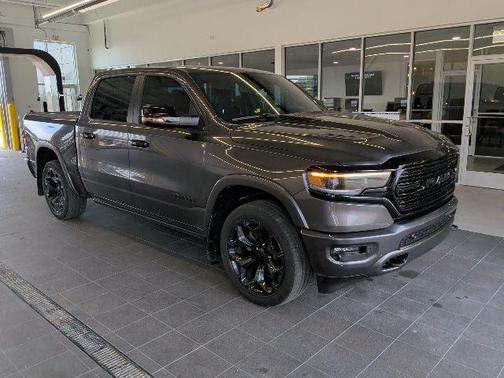 Granite Crystal Clearcoat Metallic 2024 RAM 1500 Limited