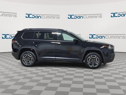 Diamond Black 2026 Jeep Cherokee LAREDO/LIMITED