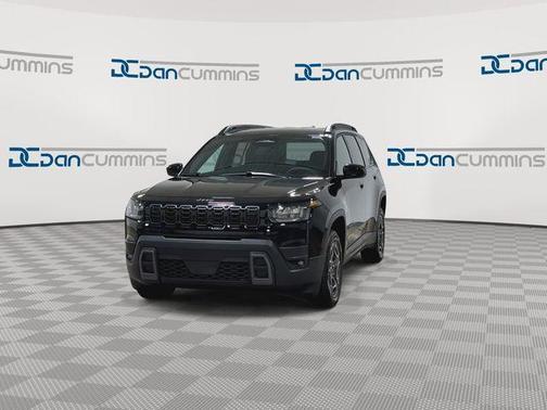 Diamond Black 2026 Jeep Cherokee LAREDO/LIMITED