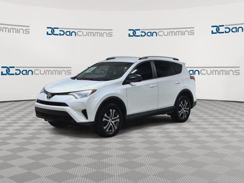 Super White 2016 Toyota RAV4 LE