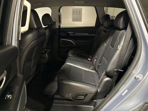 Everlasting Silver 2024 Kia Telluride LX