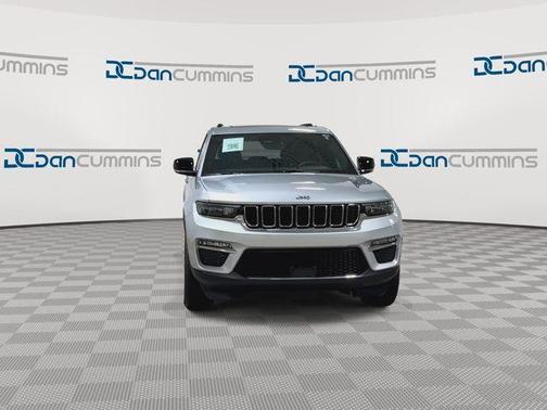 Silver Zynith 2025 Jeep Grand Cherokee 4xe Base