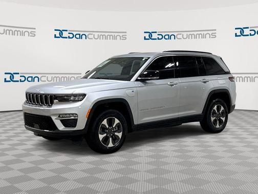 Silver Zynith 2025 Jeep Grand Cherokee 4xe Base