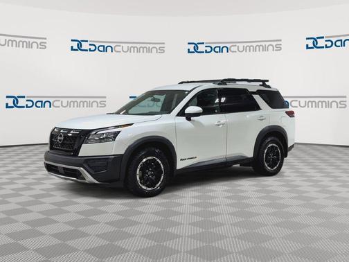 Glacier White 2025 Nissan Pathfinder Rock Creek
