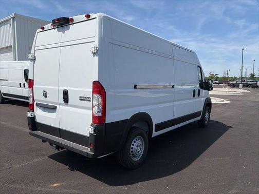 Bright White Clearcoat 2026 RAM ProMaster 2500 High Roof