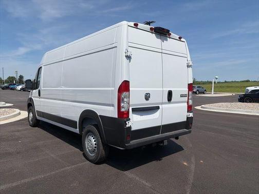 Bright White Clearcoat 2026 RAM ProMaster 2500 High Roof