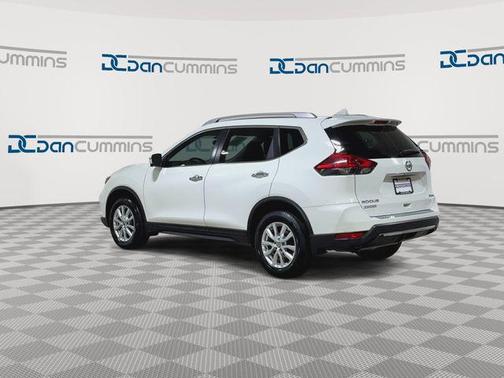 Glacier White 2017 Nissan Rogue SV