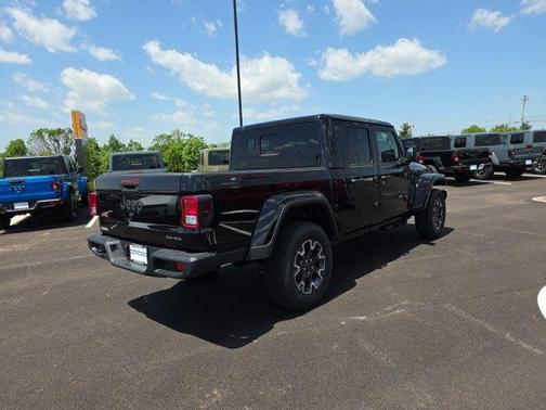 Black Clearcoat 2026 Jeep Gladiator Sport