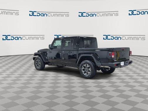 Black Clearcoat 2026 Jeep Gladiator Sport