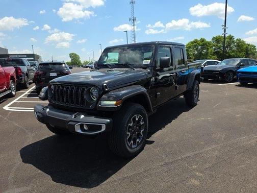 Black Clearcoat 2026 Jeep Gladiator Sport