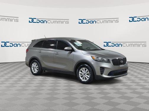 Titanium Silver 2019 Kia Sorento LX