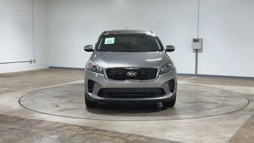 Titanium Silver 2019 Kia Sorento LX