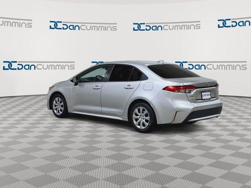 Classic Silver Metallic 2020 Toyota Corolla LE