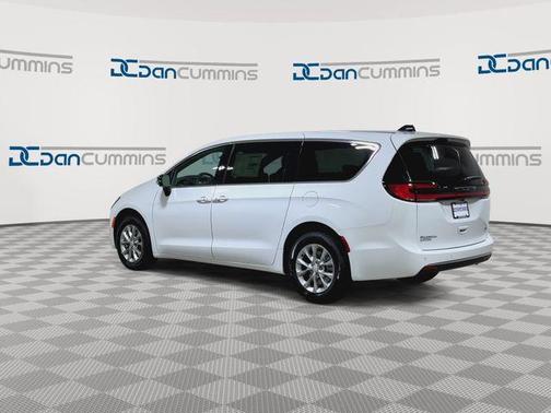 Bright White 2027 Chrysler Pacifica SELECT