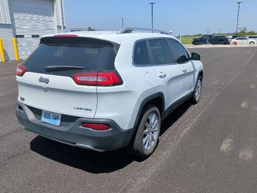 Bright White Clearcoat 2017 Jeep Cherokee Limited