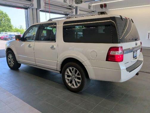 White Platinum Clearcoat Metallic 2017 Ford Expedition EL Limited