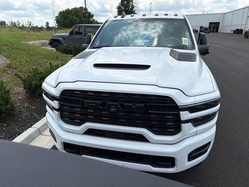 Bright White Clearcoat 2026 RAM 2500 Limited