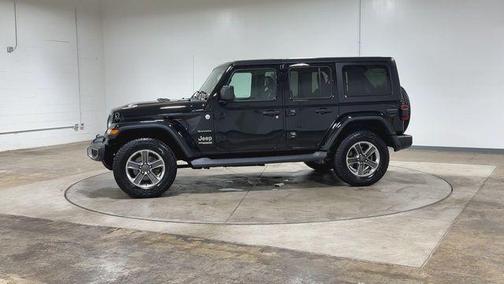 Black Clearcoat 2018 Jeep Wrangler Unlimited Sahara