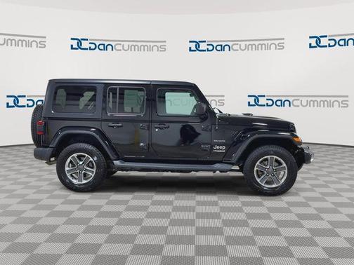 Black Clearcoat 2018 Jeep Wrangler Unlimited Sahara
