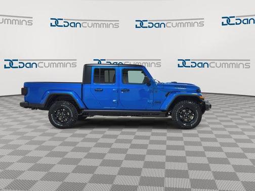 Hydro Blue Pearlcoat 2026 Jeep Gladiator Sport